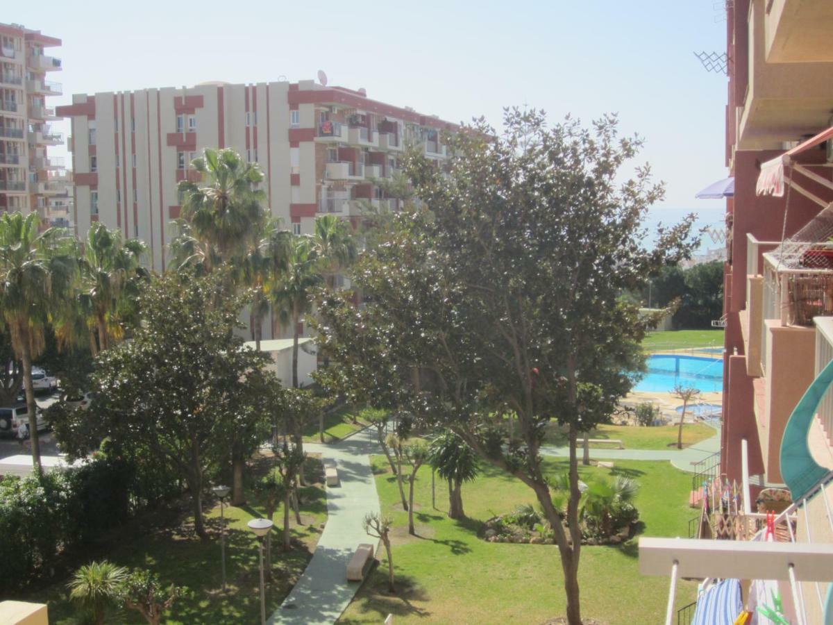 Apartamentos Rc Minerva Benalmadena Luaran gambar